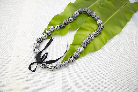 Vintage Black and White Kukui Nut Lei Specialty Lei