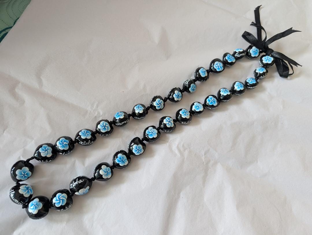 Blue Hibiscus Kukui Nut Specialty Lei Graduation Senior Lei