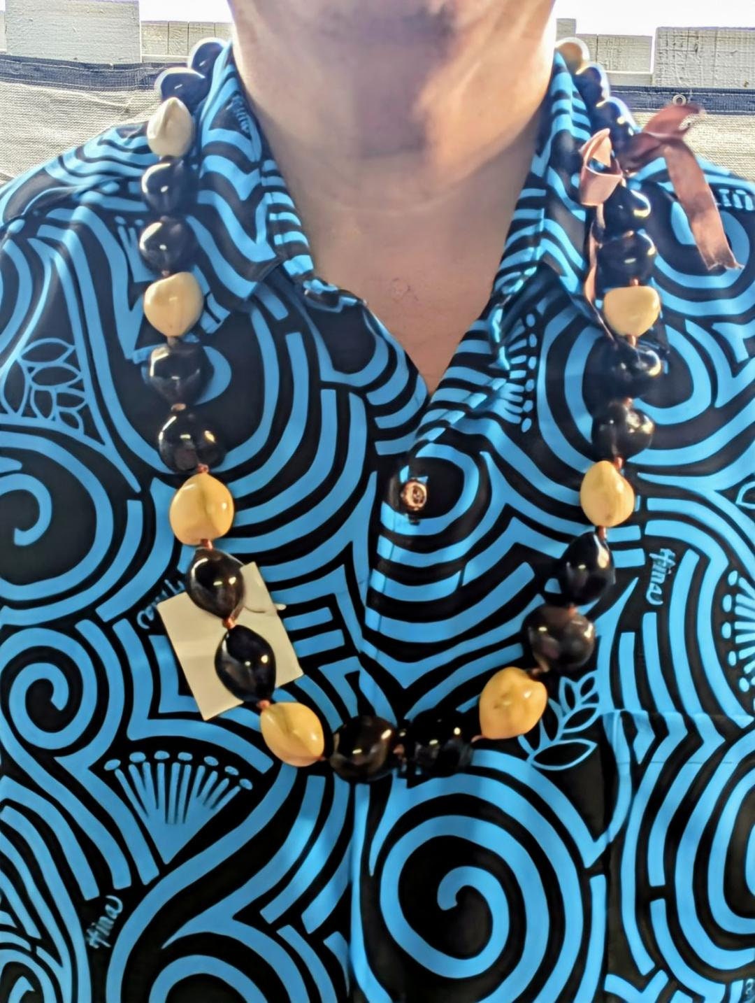 Ombre' Kukui Nut Lei Tradition Graduation Senior Lei
